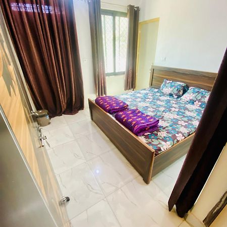 Vrindāvan Nirupam Sadan Homestay מראה חיצוני תמונה