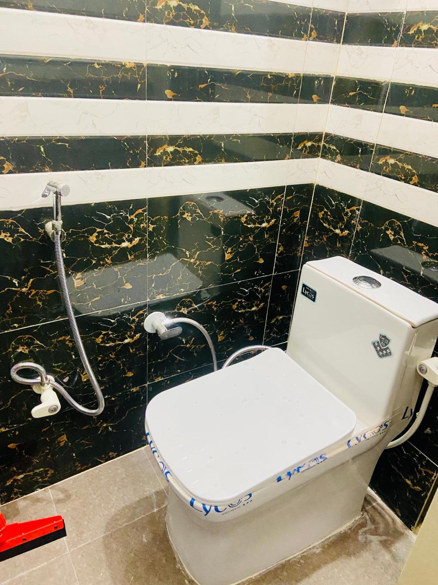 Vrindāvan Nirupam Sadan Homestay מראה חיצוני תמונה